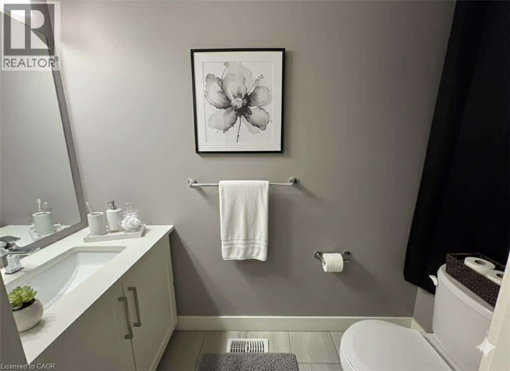 3025 DOYLE Drive Unit# 26 — London - Photo 5 of 41