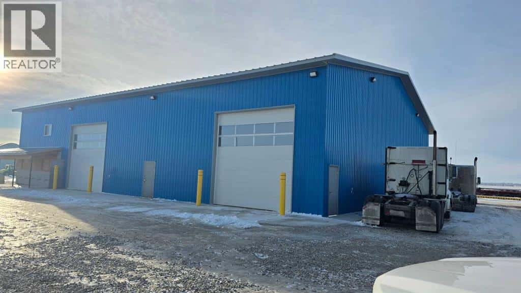 120, 32580 RANGE ROAD 11 — Rural Mountain View County, Alberta - Photo 2 of 40