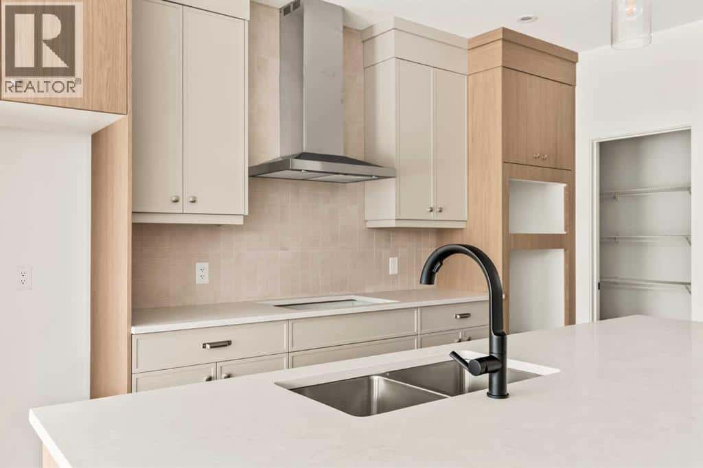 336 Creekstone Circle SW — Calgary, Alberta - Photo 5 of 32