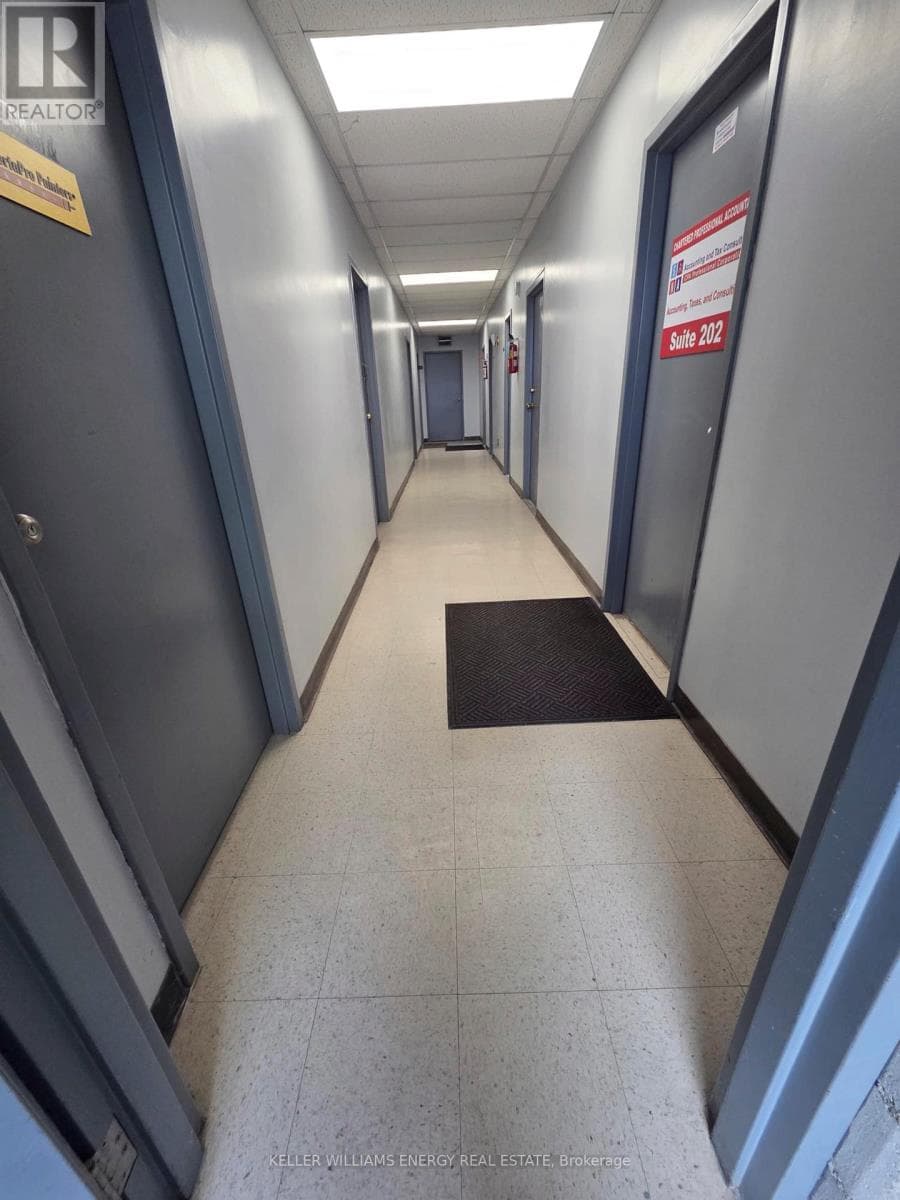 201 - 420 KING STREET W — Oshawa (McLaughlin) - Main photo