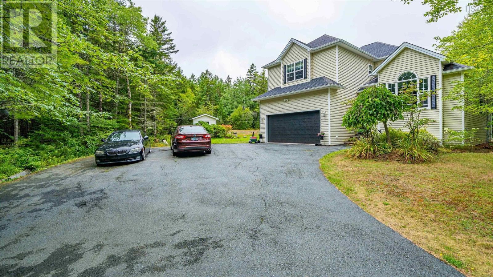 60 Blue Forest Lane — Hammonds Plains, Nova Scotia - Main photo