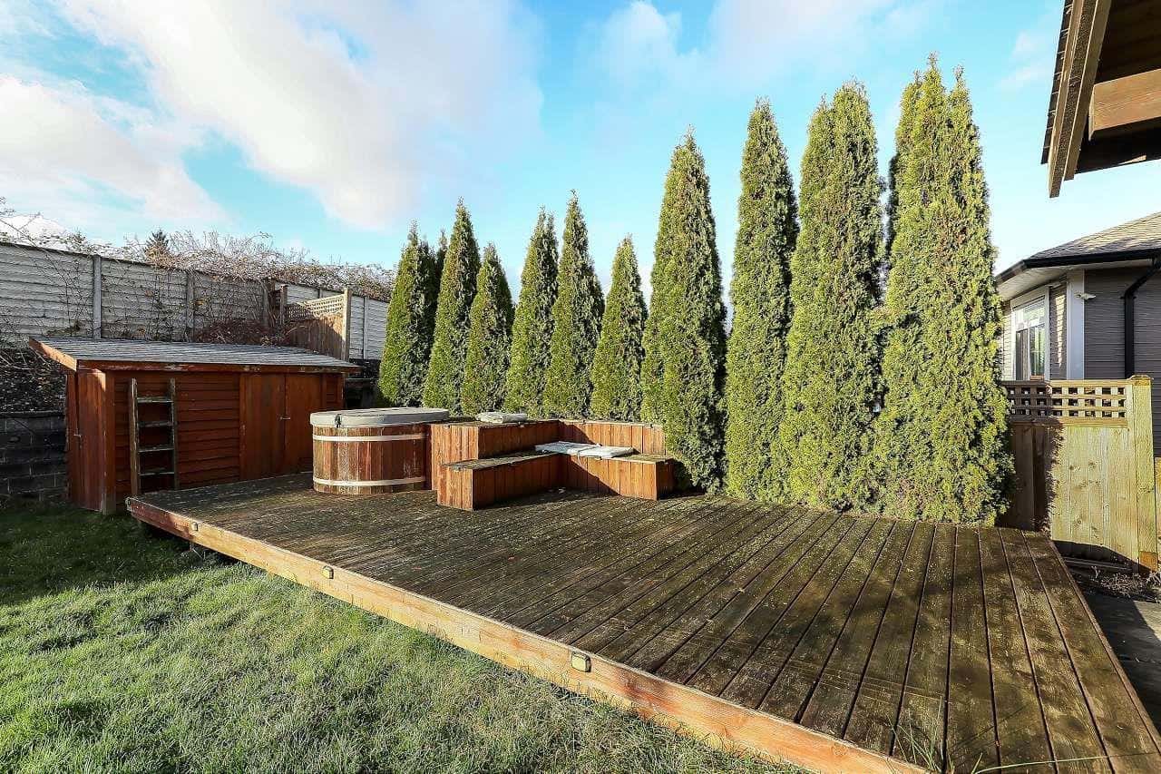 Abbotsford — Abbotsford - Photo 5 of 37