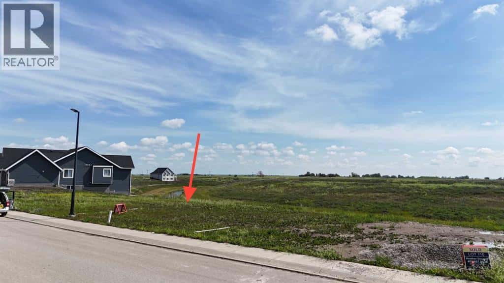 323 Muirfield Crescent