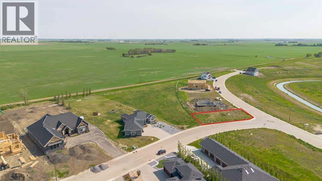 292 Muirfield Crescent — Lyalta, Alberta - Photo 3 of 11