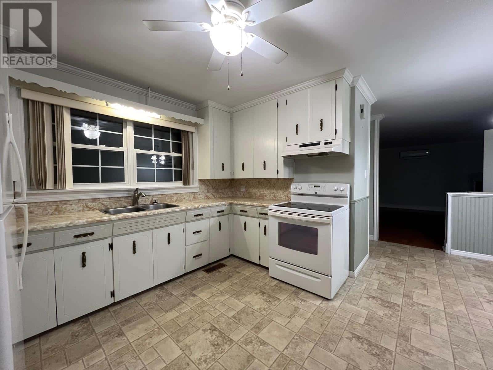 332 Church Street — Tignish, Prince Edward Island - Photo 4 of 15