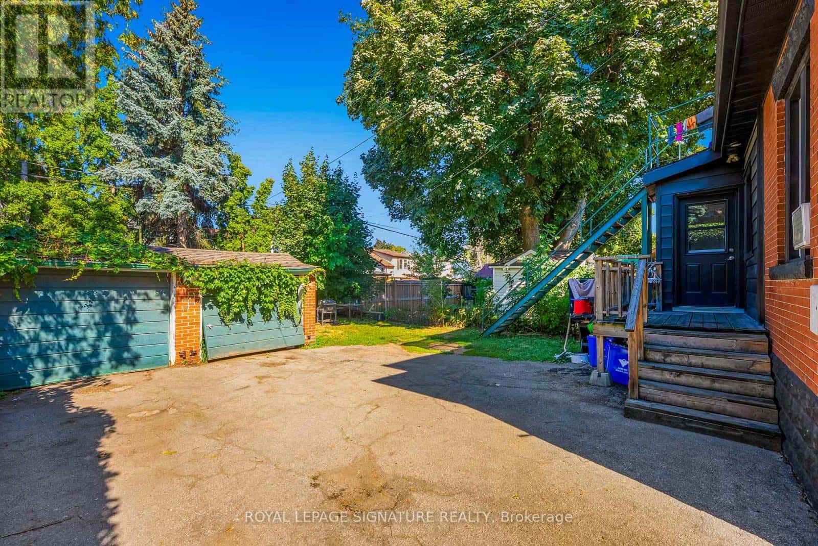 74 KENILWORTH AVENUE S — Hamilton (Delta), Ontario - Photo 4 of 21