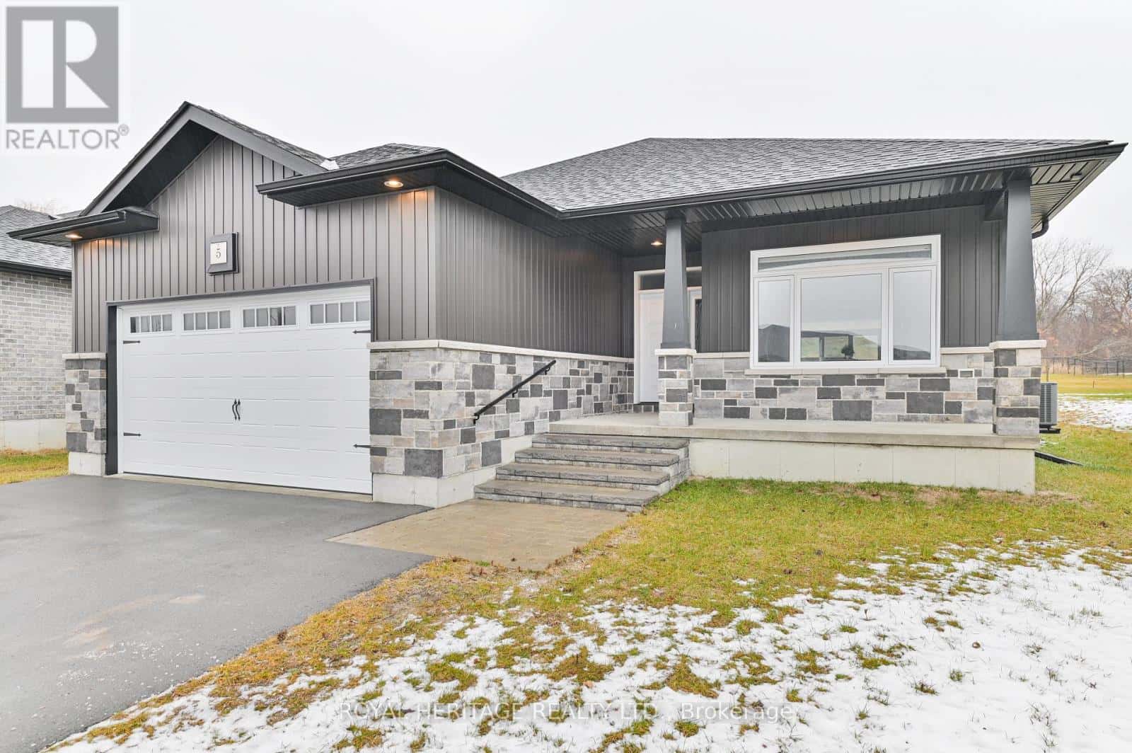 5 SCHMIDT WAY — Quinte West (Murray Ward), Ontario - Photo 4 of 41