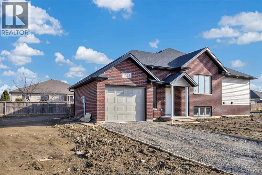 3198 VIOLA CRESCENT — Windsor, Ontario - Photo 5 of 31