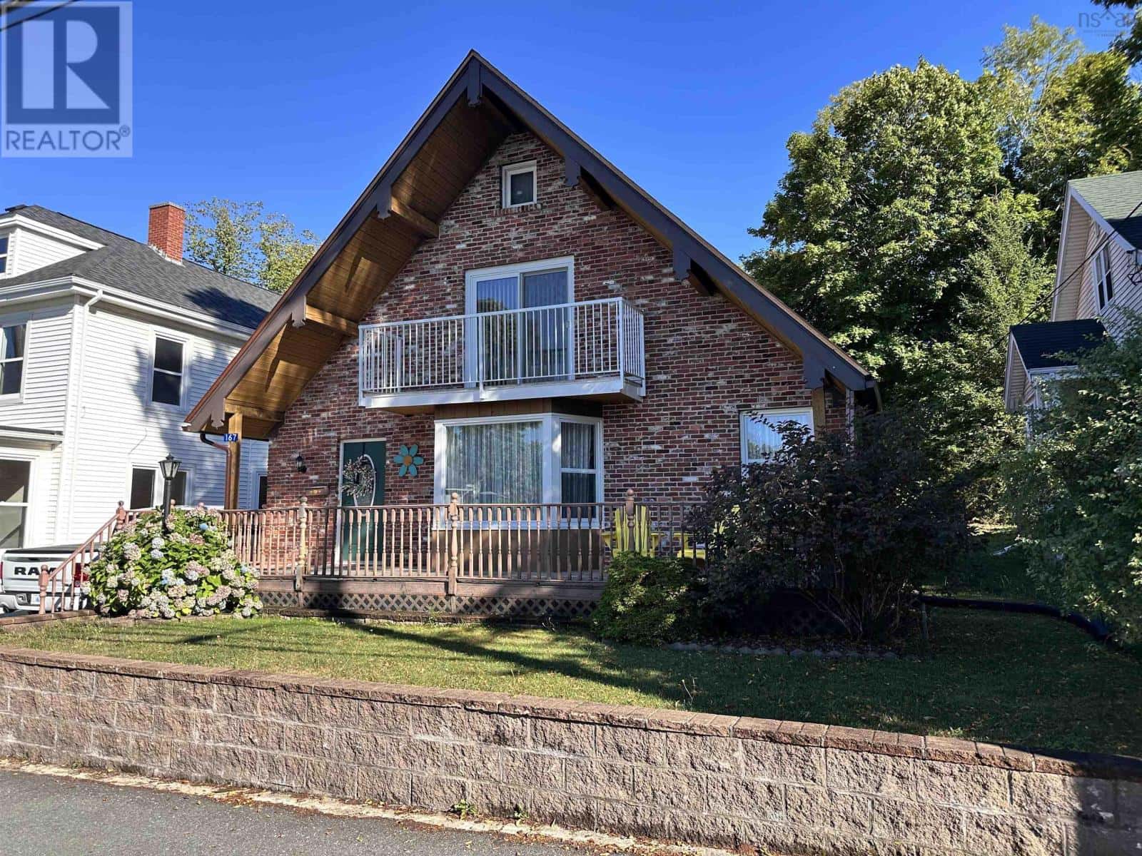 167 Church Street — Liverpool, Nova Scotia - Photo 2 of 28