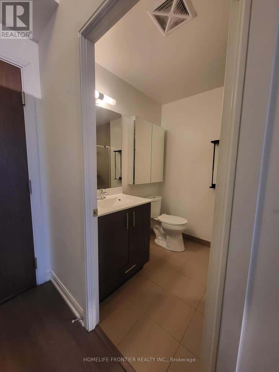 3401 - 255 VILLAGE GREEN SQUARE — Toronto (Agincourt South-Malvern West) - Photo 3 of 19