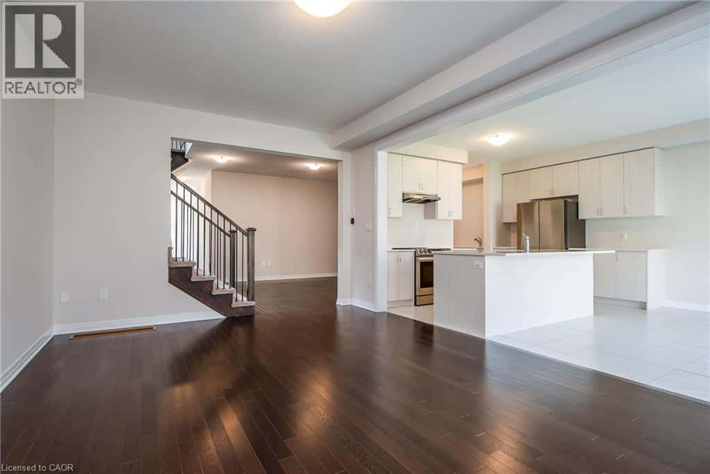 29 RUSTIC OAK Trail — Ayr, Ontario - Photo 4 of 48