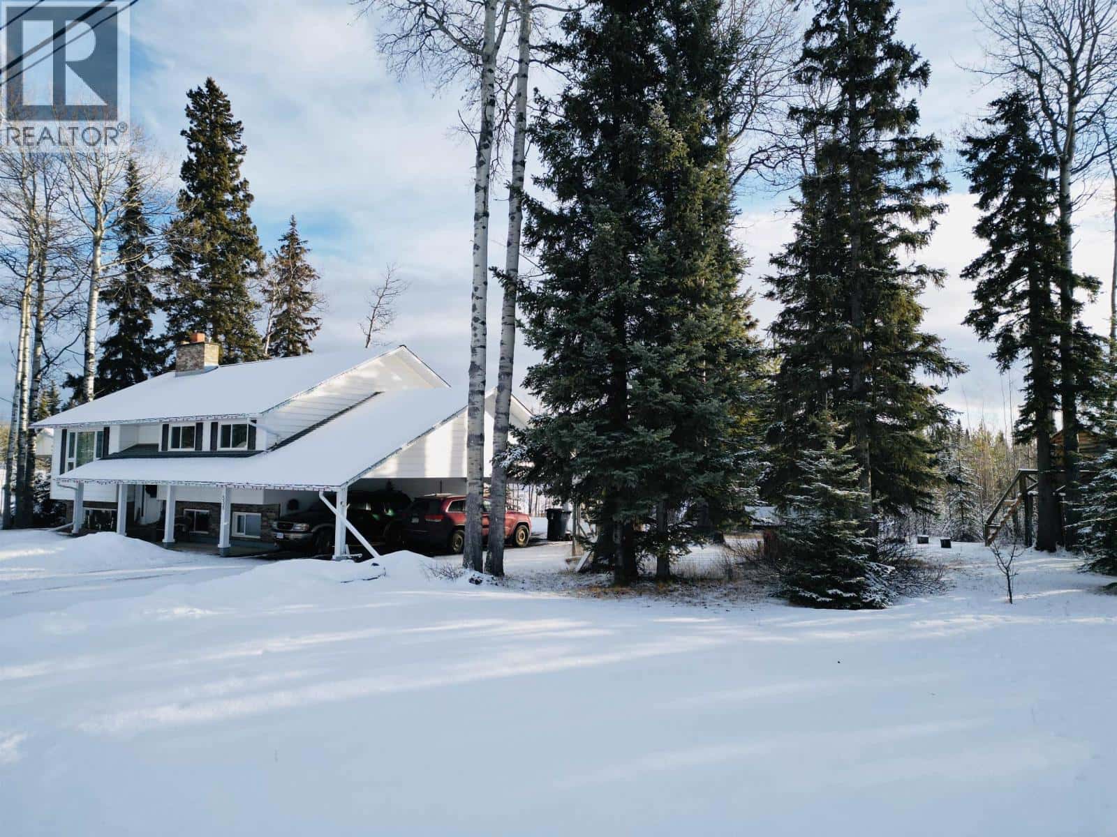 536 5TH AVENUE — Burns Lake, British Columbia - Photo 5 of 39