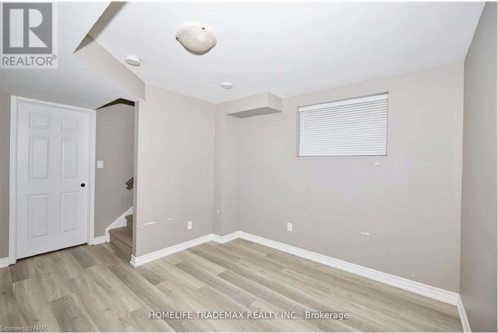 593 FIRST AVENUE — Welland (N. Welland), Ontario - Photo 2 of 16