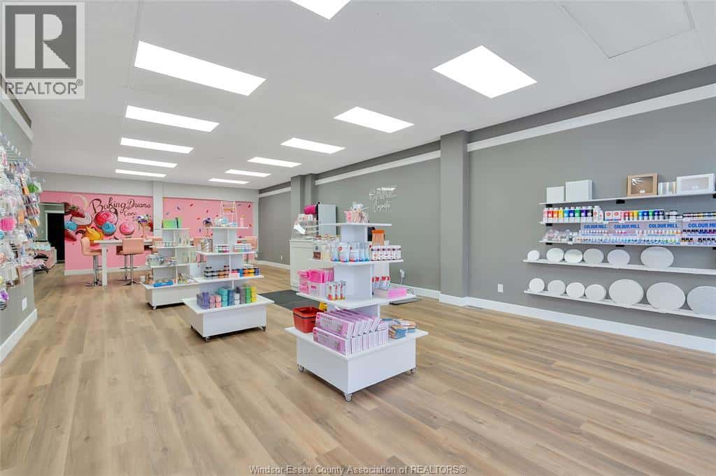 Windsor — Windsor - Photo 5 of 15