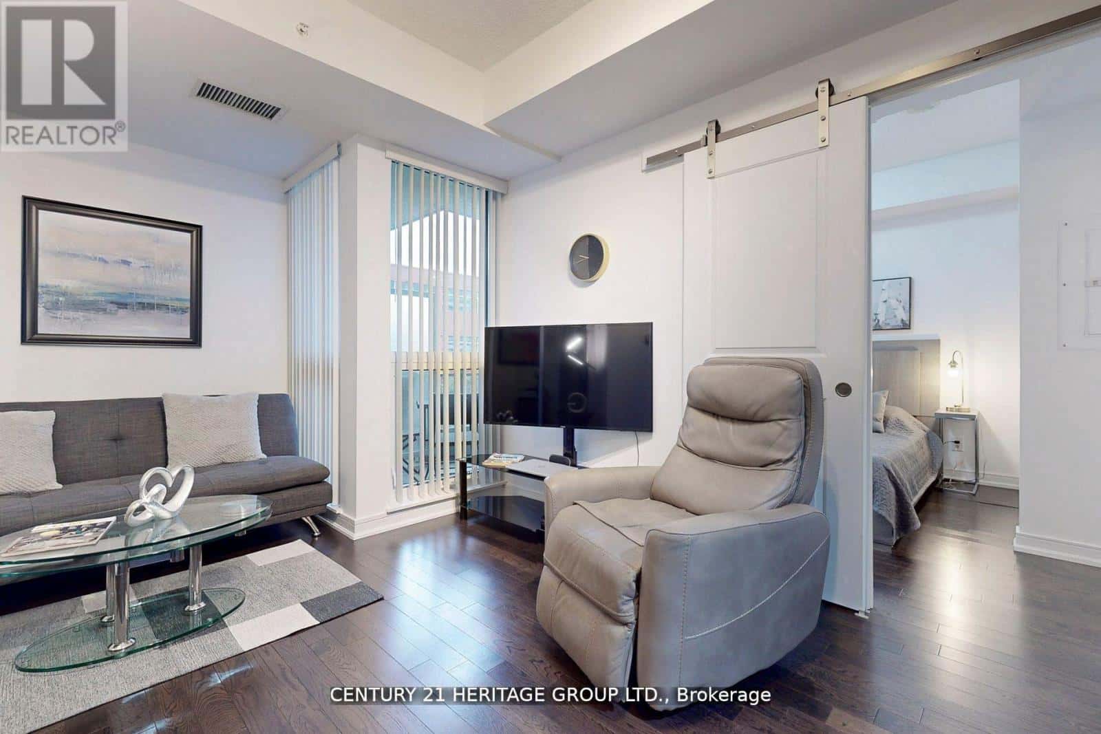 319 - 9201 YONGE STREET — Richmond Hill (Langstaff), Ontario - Photo 4 of 50