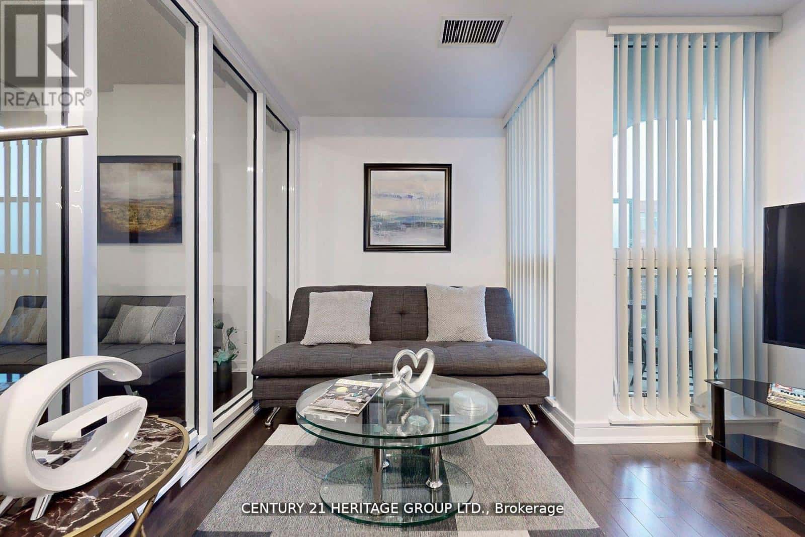 319 - 9201 YONGE STREET — Richmond Hill (Langstaff), Ontario - Photo 5 of 50