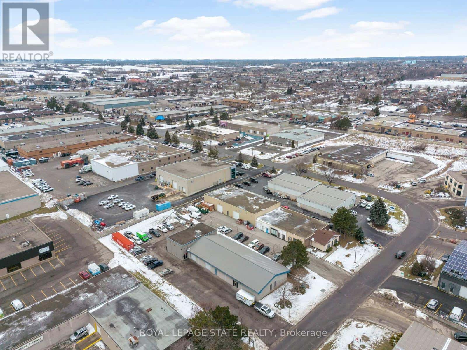 1 - 90 HEMPSTEAD DRIVE — Hamilton (Rymal) - Photo 2 of 13