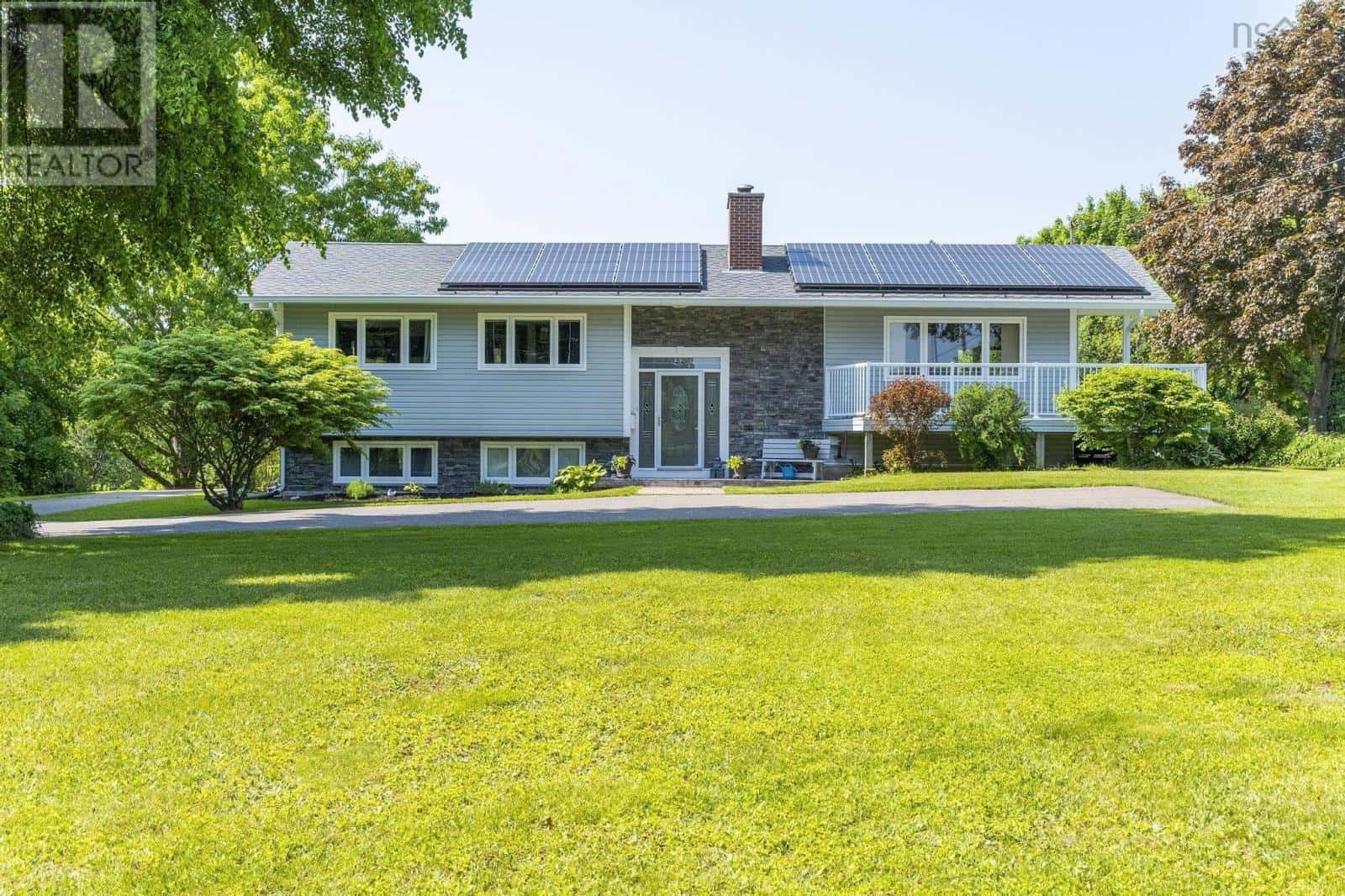 9521 Commercial Street