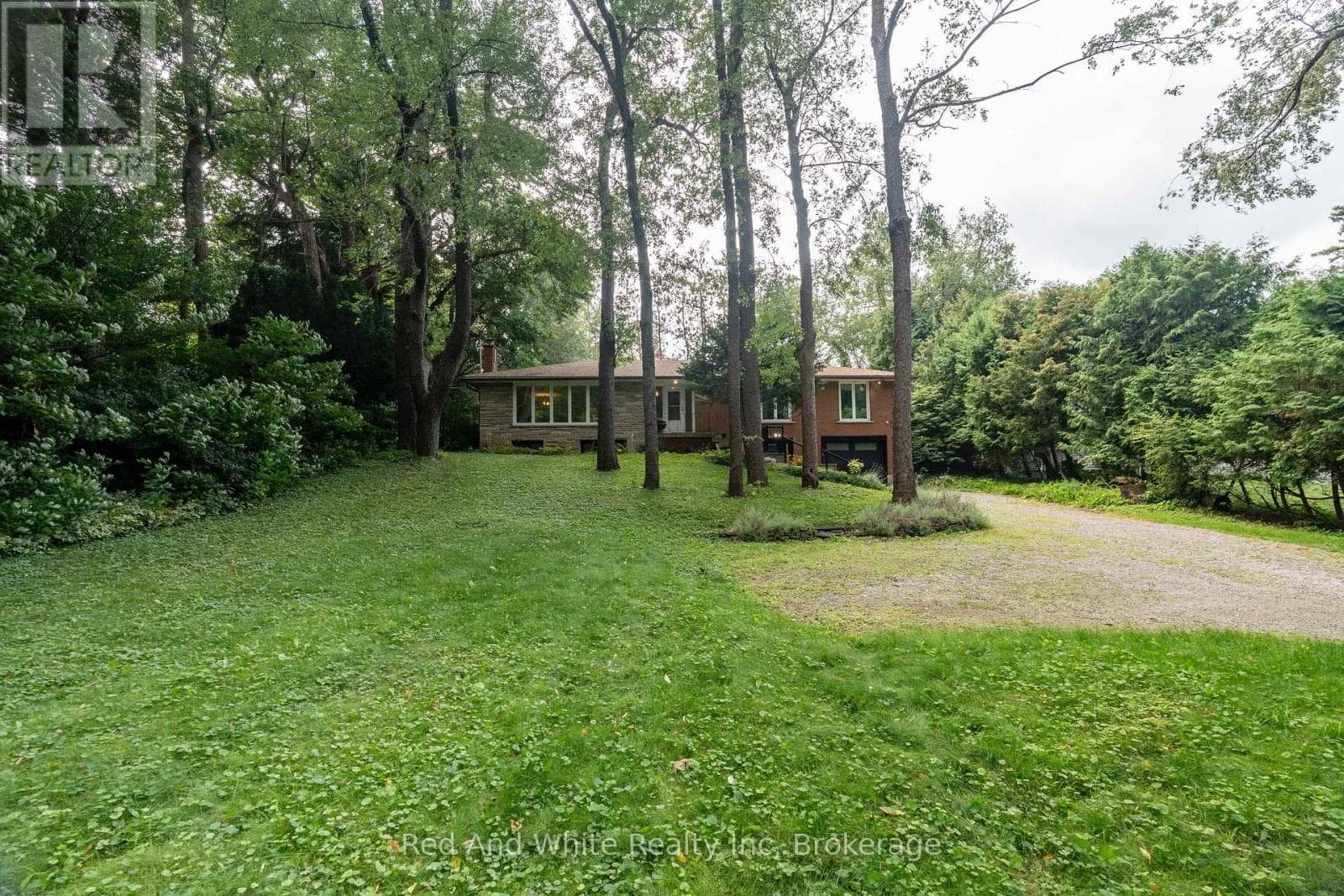 346 JERSEYVILLE ROAD W — Hamilton (Ancaster), Ontario - Main photo