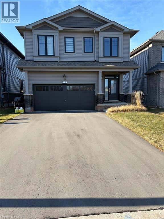 Grimsby — Grimsby - Photo 2 of 23