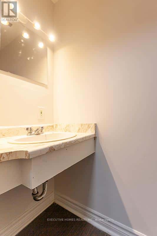 204 - 1690 VICTORIA PARK AVENUE — Toronto (Victoria Village), Ontario - Photo 2 of 56