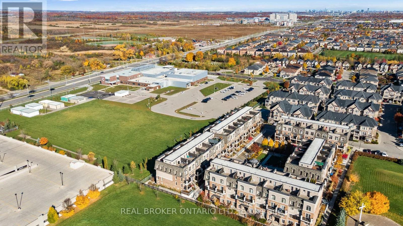 42 - 2441 GREENWICH DRIVE N — Oakville (WM Westmount), Ontario - Main photo