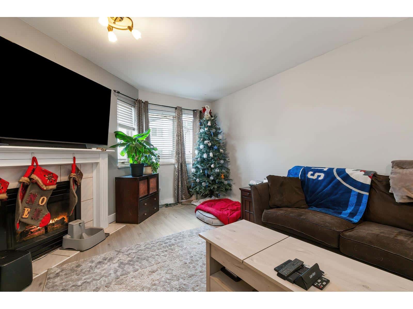 1 5950 VEDDER ROAD, Vedder Crossing — Chilliwack, British Columbia - Photo 4 of 38