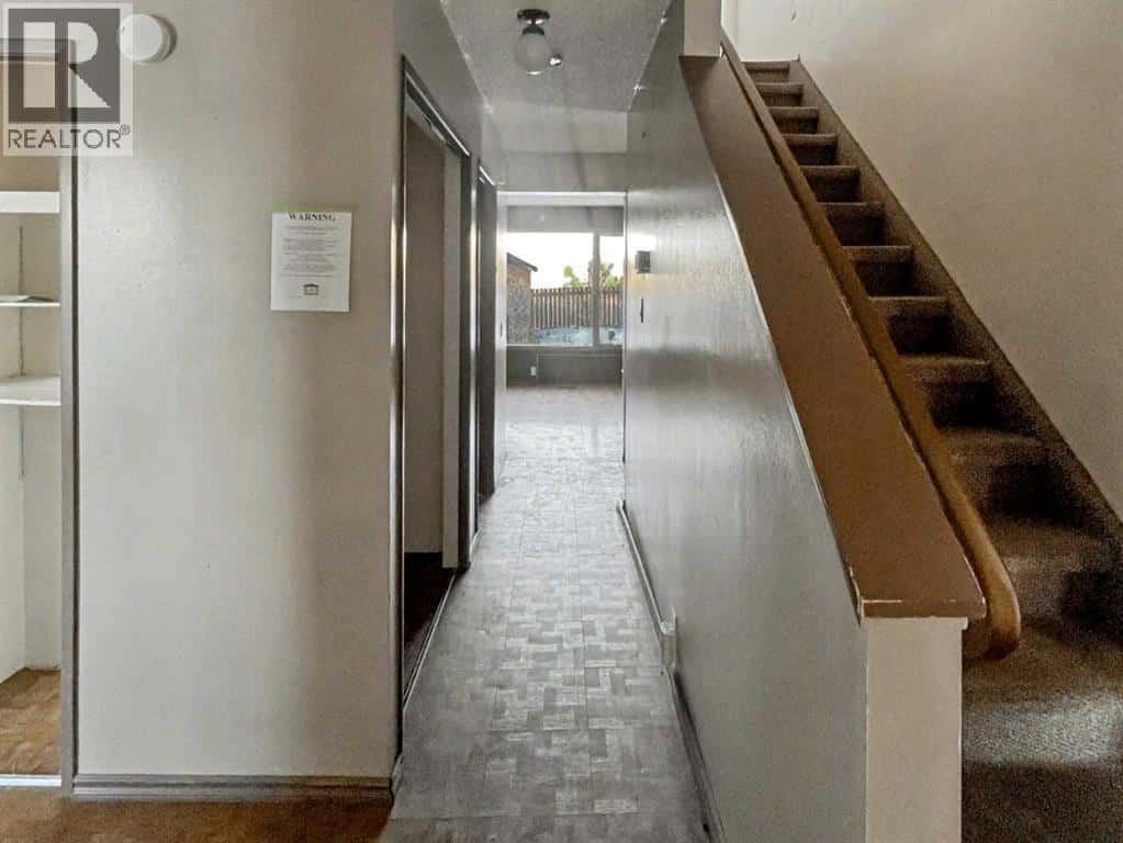 114 Bird Crescent — Fort McMurray, Alberta - Photo 2 of 31