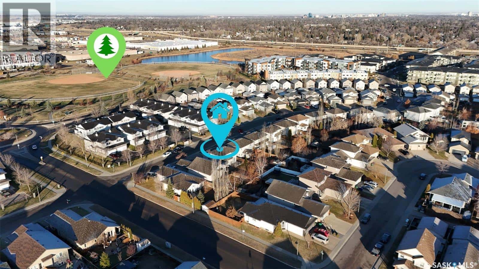 111 Dulmage CRESCENT — Saskatoon, Saskatchewan - Photo 3 of 38