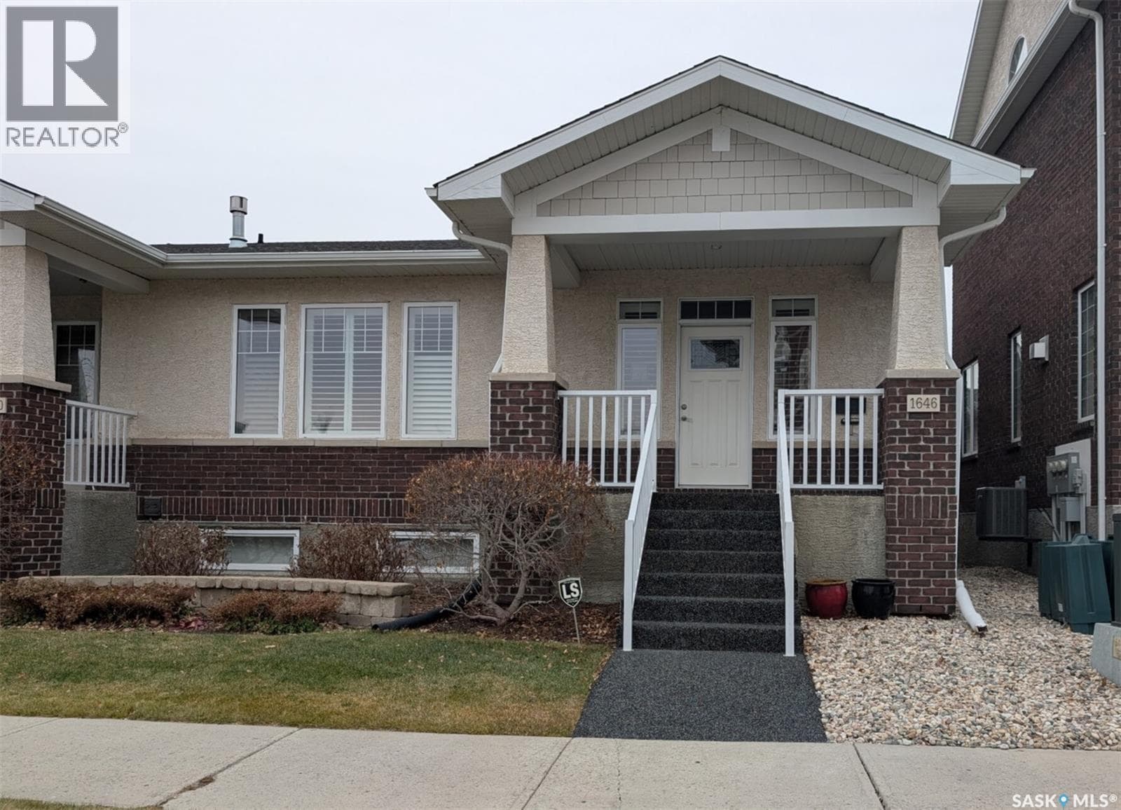 1646 BADHAM BOULEVARD — Regina, Saskatchewan - Main photo