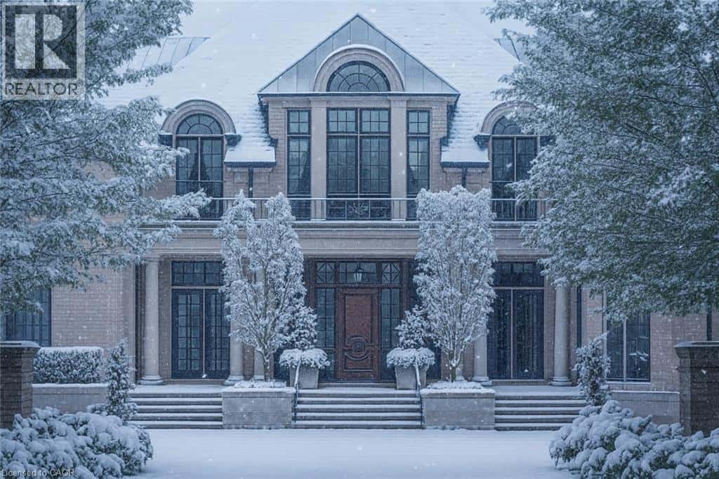 2054 LAKESHORE Road E — Oakville, Ontario - Photo 4 of 48