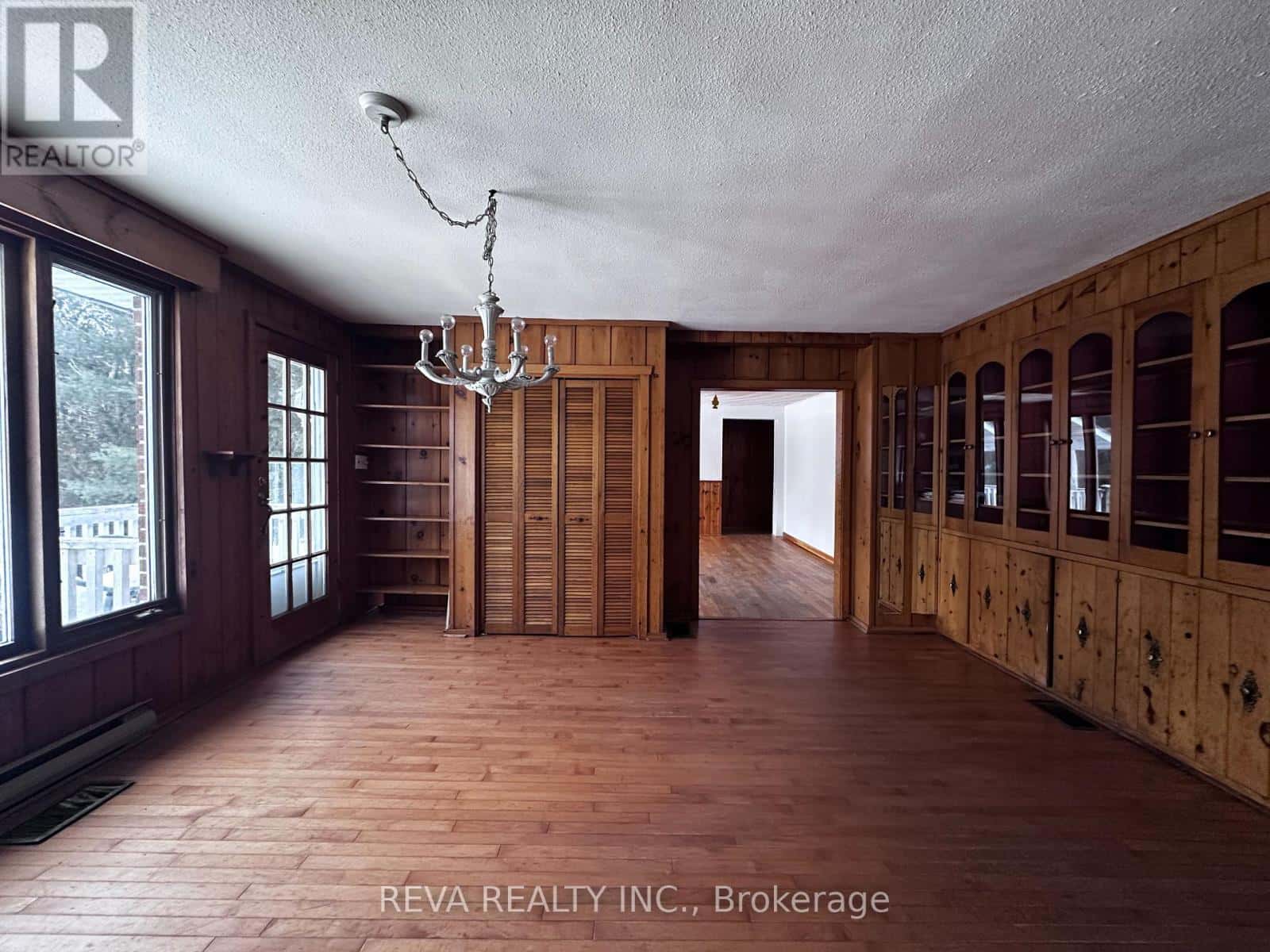 Carlow/Mayo (Mayo Ward) — Carlow/Mayo (Mayo Ward) - Photo 4 of 19