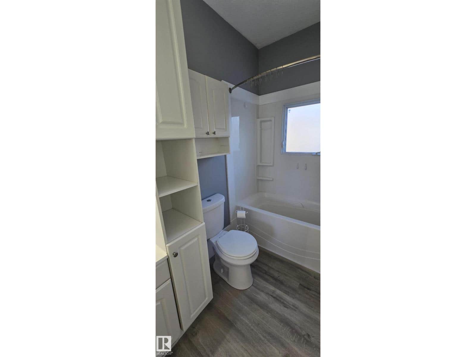 5023 53 ST - Photo 4 of 27, Andrew, Alberta