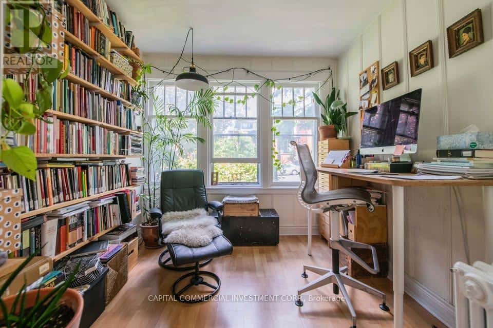 Ottawa — Ottawa - Photo 3 of 20