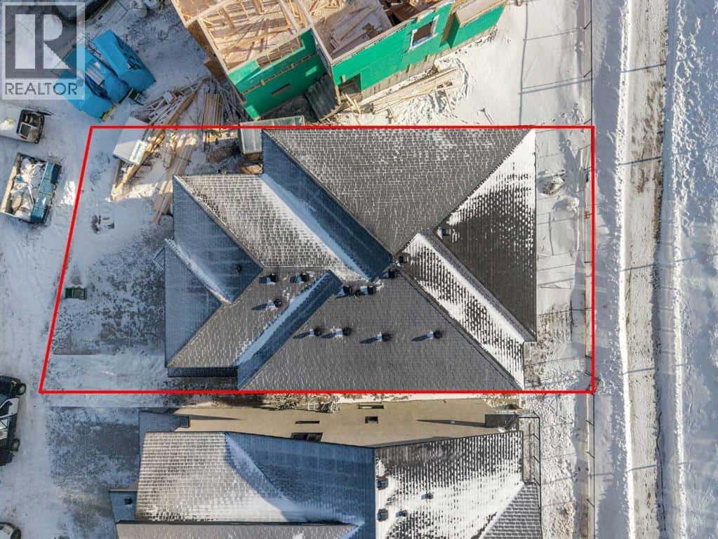 98 Waterford Crescent — Chestermere, Alberta - Photo 4 of 46