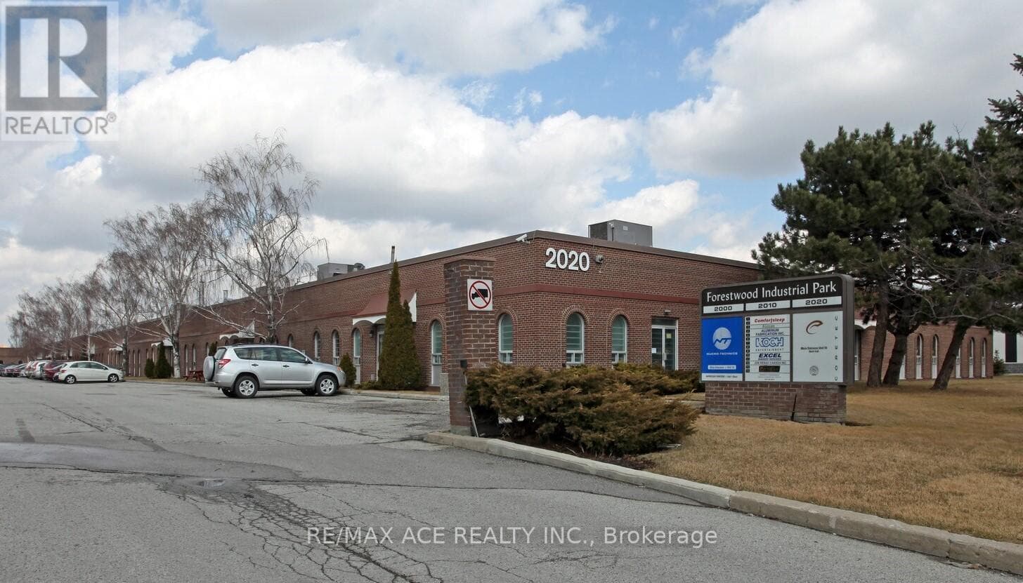 Toronto (Woburn) — Toronto (Woburn) - Main photo