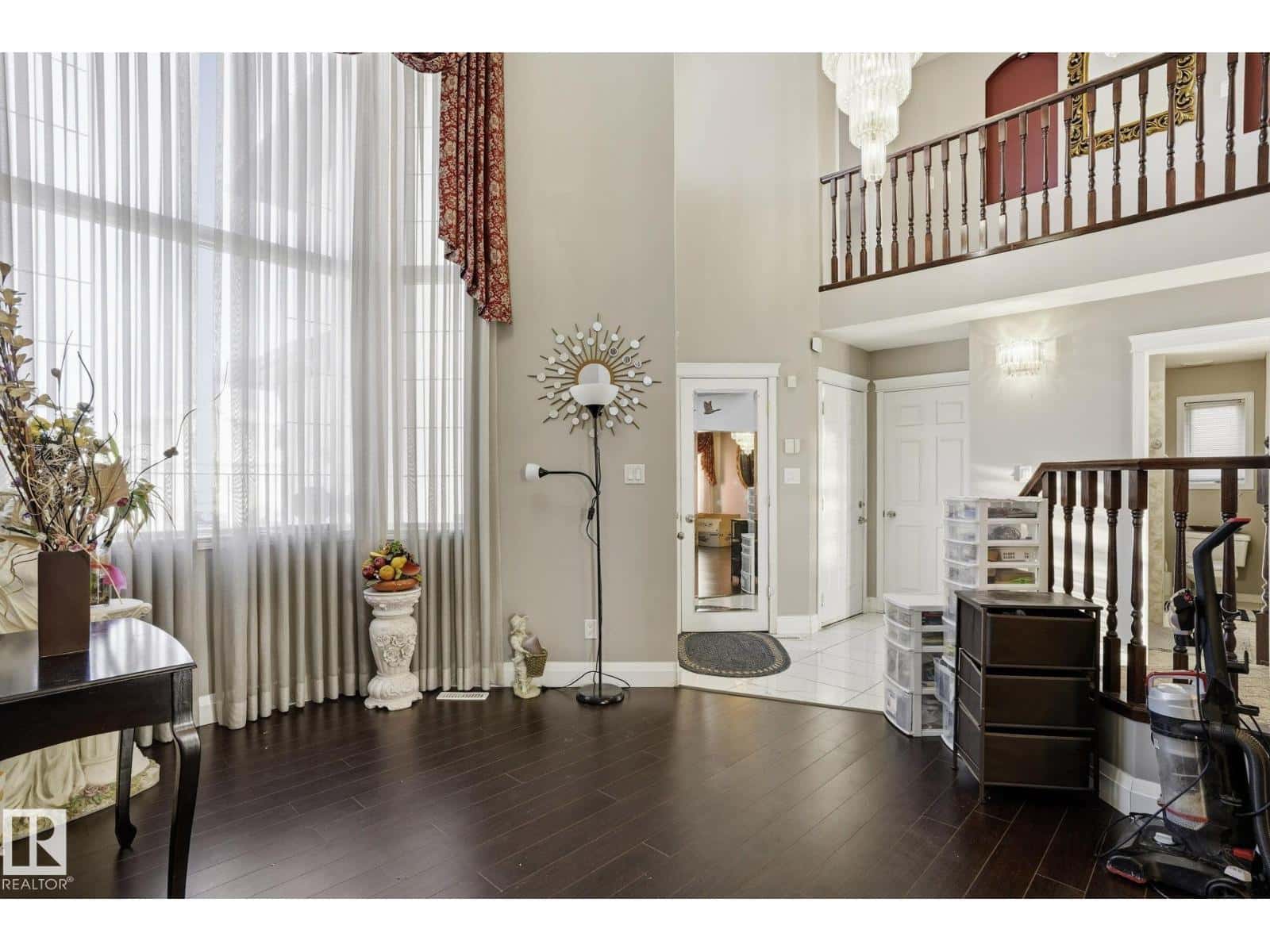 4831 154 Ave NW NW — Edmonton, Alberta - Photo 5 of 57