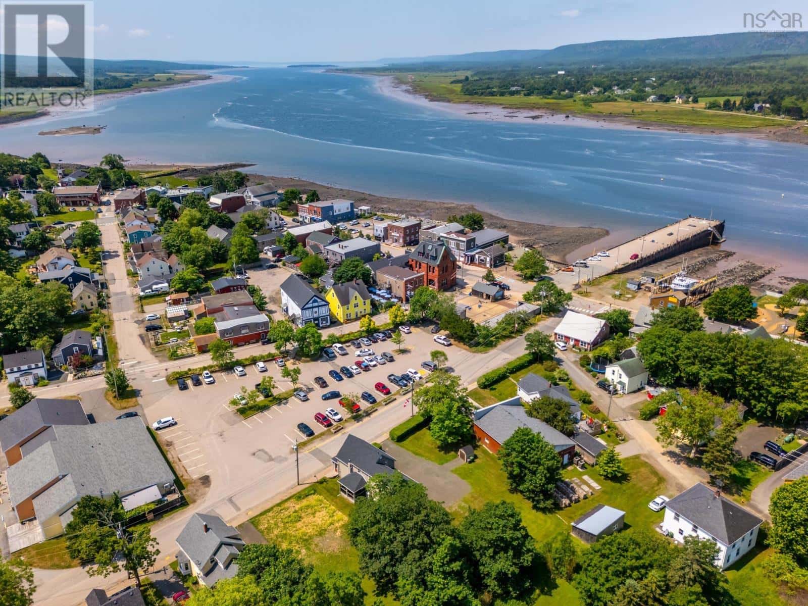 36 Drury Lane — Annapolis Royal, Nova Scotia - Photo 3 of 47