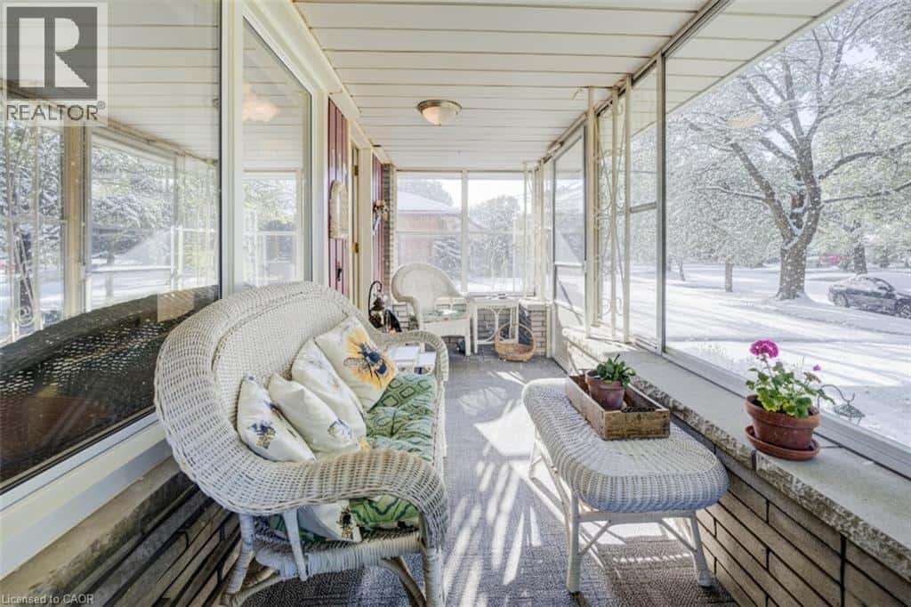 116 BONIFACE Avenue — Kitchener, Ontario - Photo 3 of 40