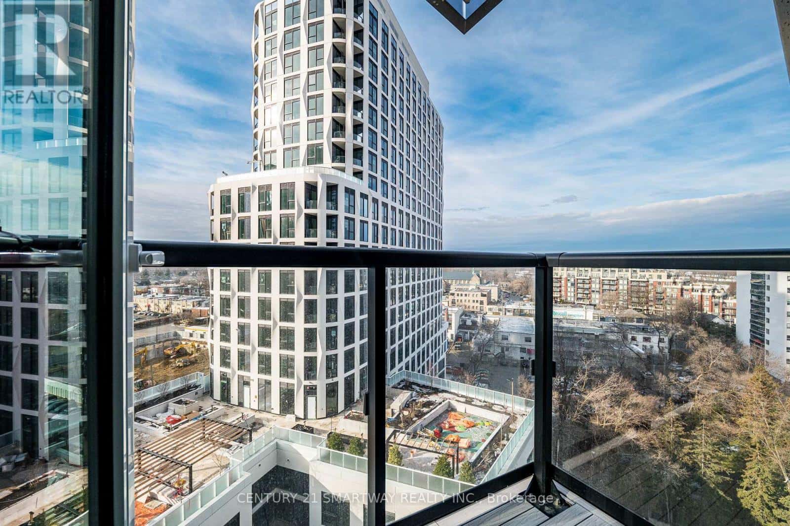 1111 - 60 CENTRAL PARK ROADWAY — Toronto (Islington-City Centre West) - Photo 4 of 25