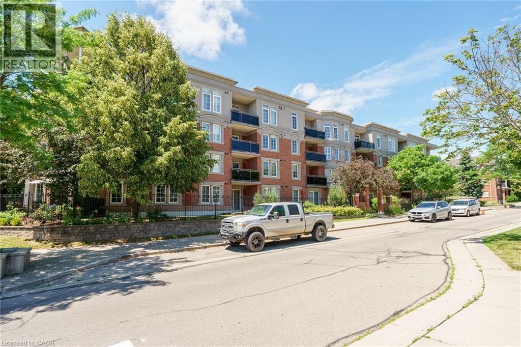 2300 PARKHAVEN Boulevard E Unit# 407 — Oakville, Ontario - Main photo