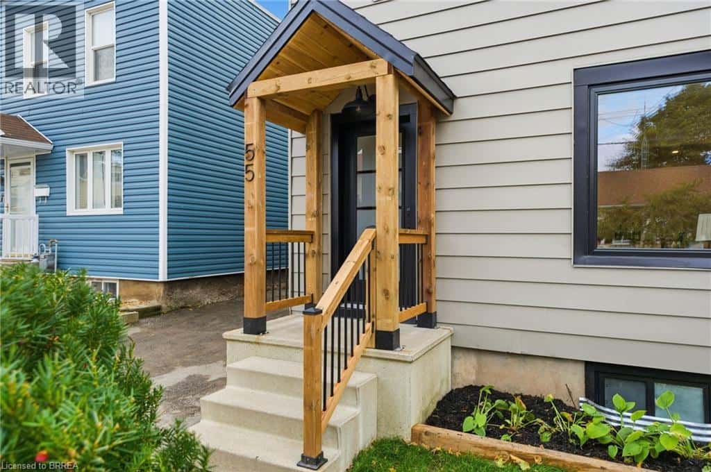 55 JONES Street — Hamilton, Ontario - Photo 5 of 34