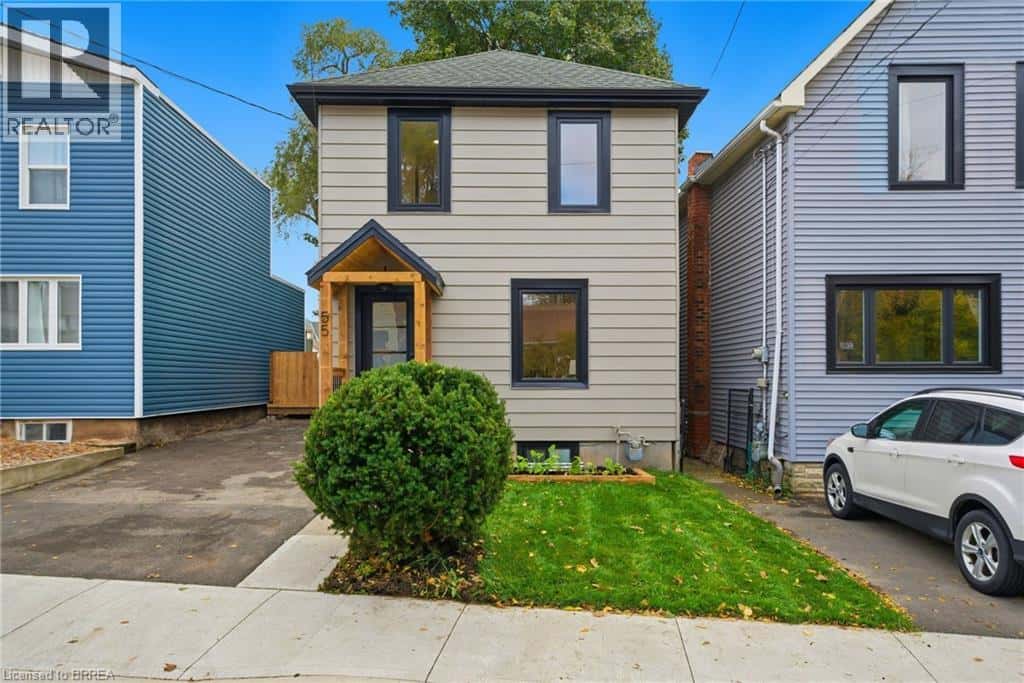 55 JONES Street — Hamilton, Ontario - Photo 4 of 34