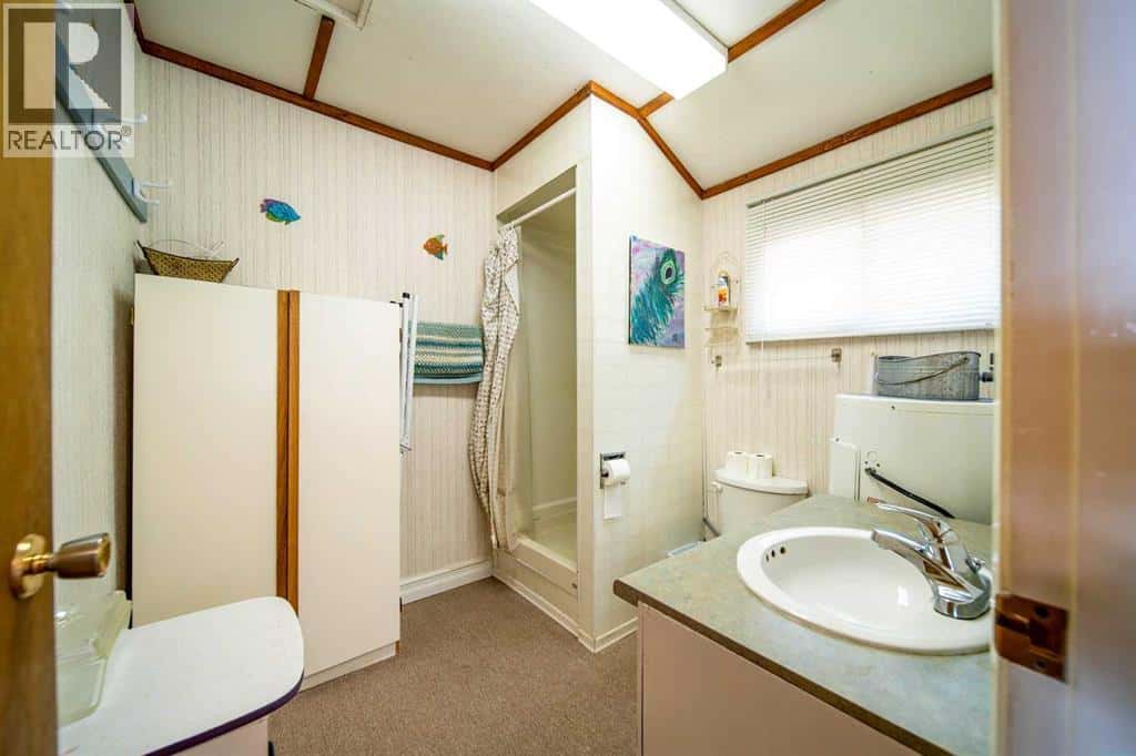 108, 441005 Rge Rd 51 — Rural Wainwright No. 61, M.D. of, Alberta - Photo 5 of 14