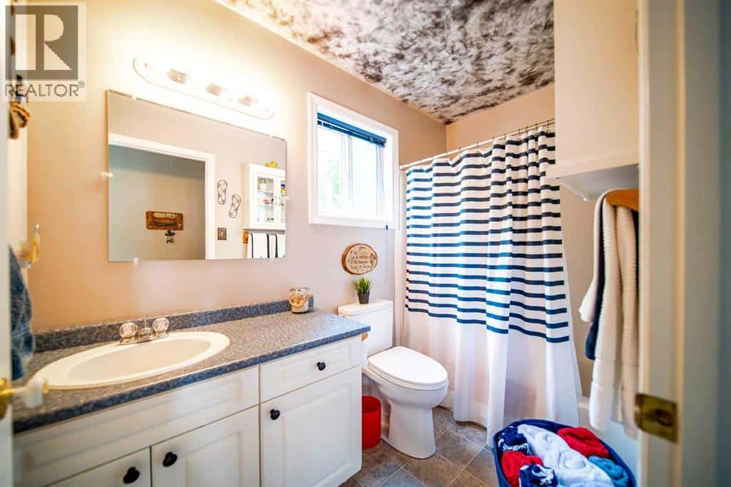 98, 441005 Rge Rd 51 — Rural Wainwright No. 61, M.D. of, Alberta - Photo 5 of 29