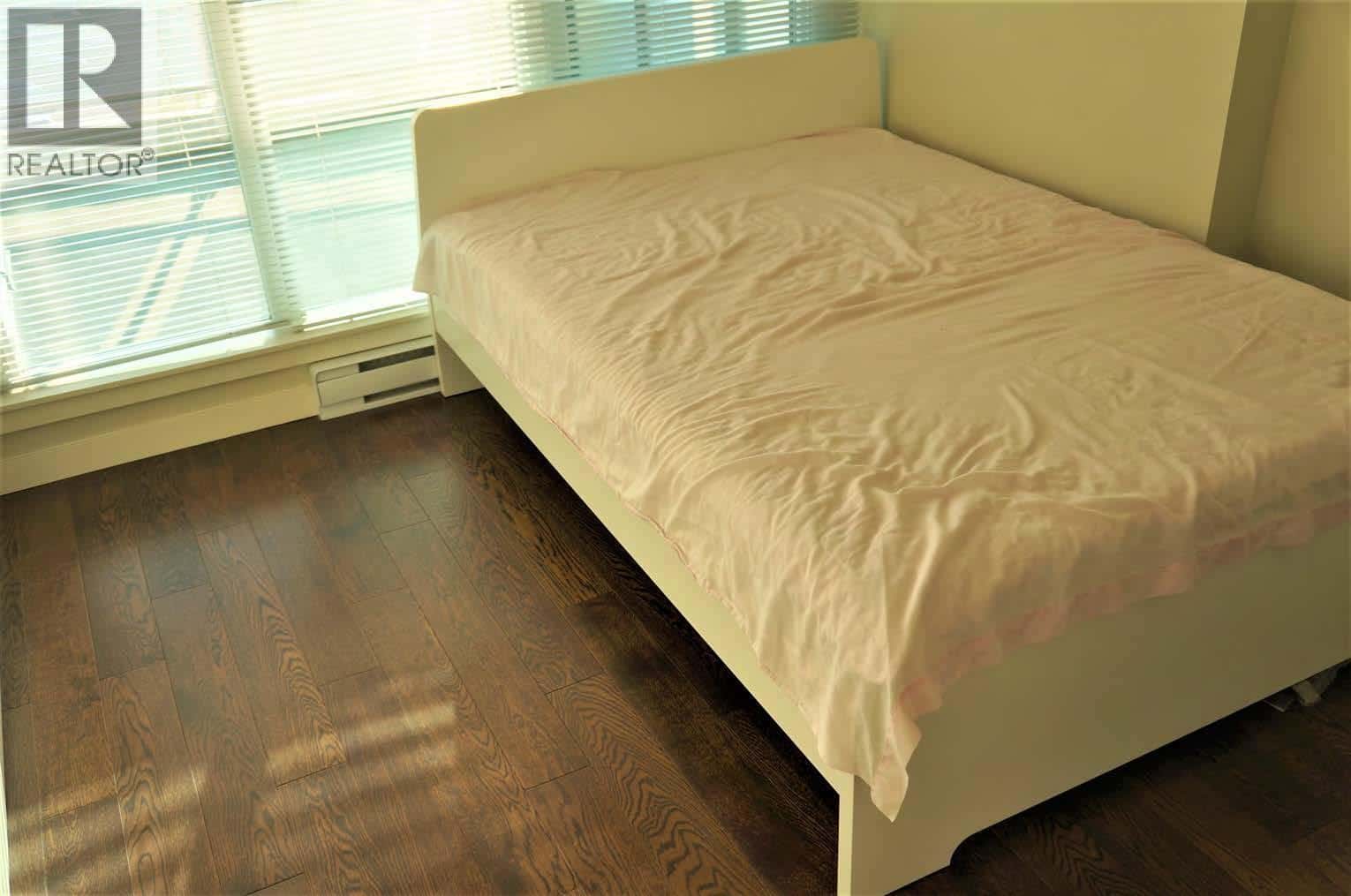 705 7117 ELMBRIDGE WAY — Richmond - Photo 4 of 11