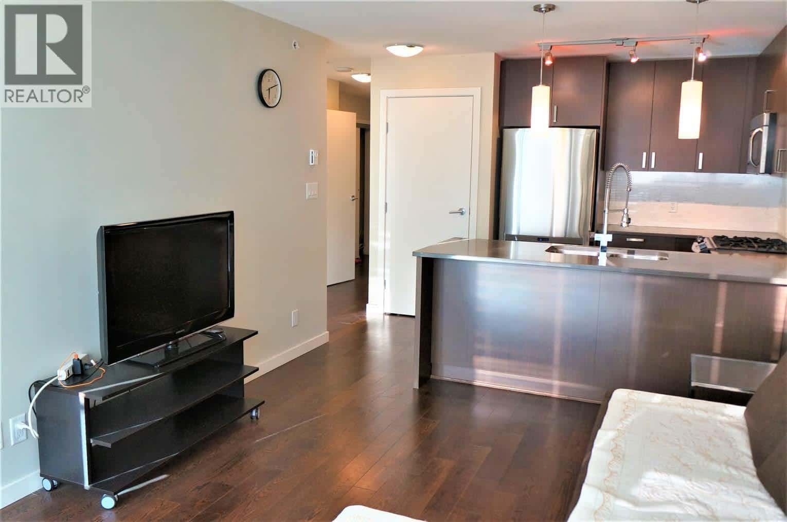 705 7117 ELMBRIDGE WAY — Richmond - Photo 2 of 11