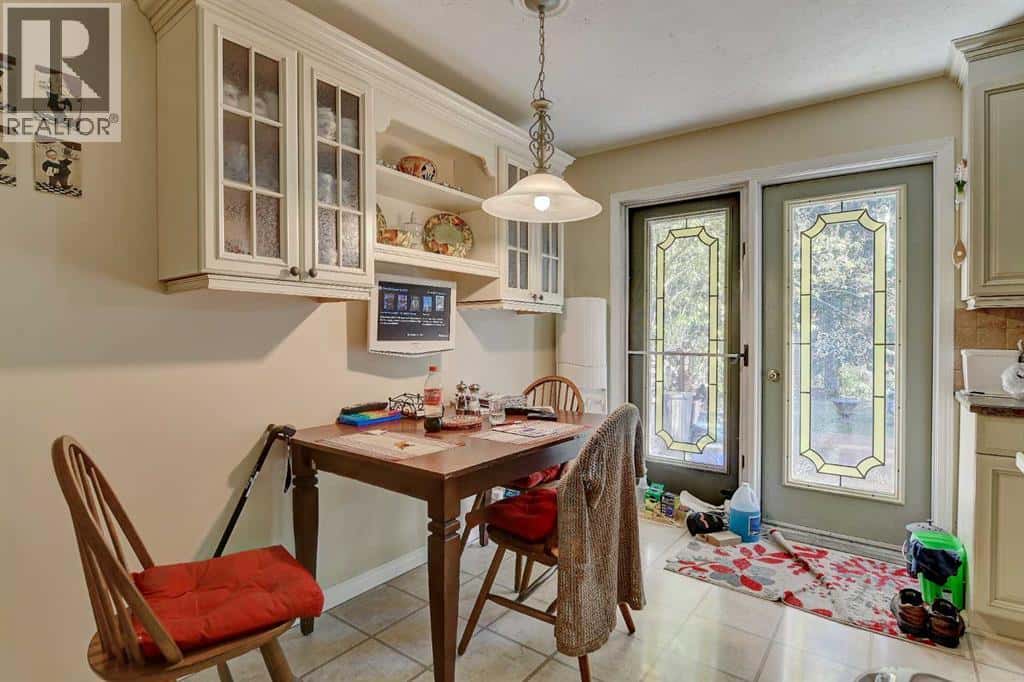 713062 Range Road 94 — Beaverlodge, Alberta - Photo 5 of 47