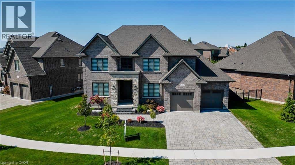 47 PIONEER RIDGE Drive — Kitchener, Ontario - Photo 3 of 50