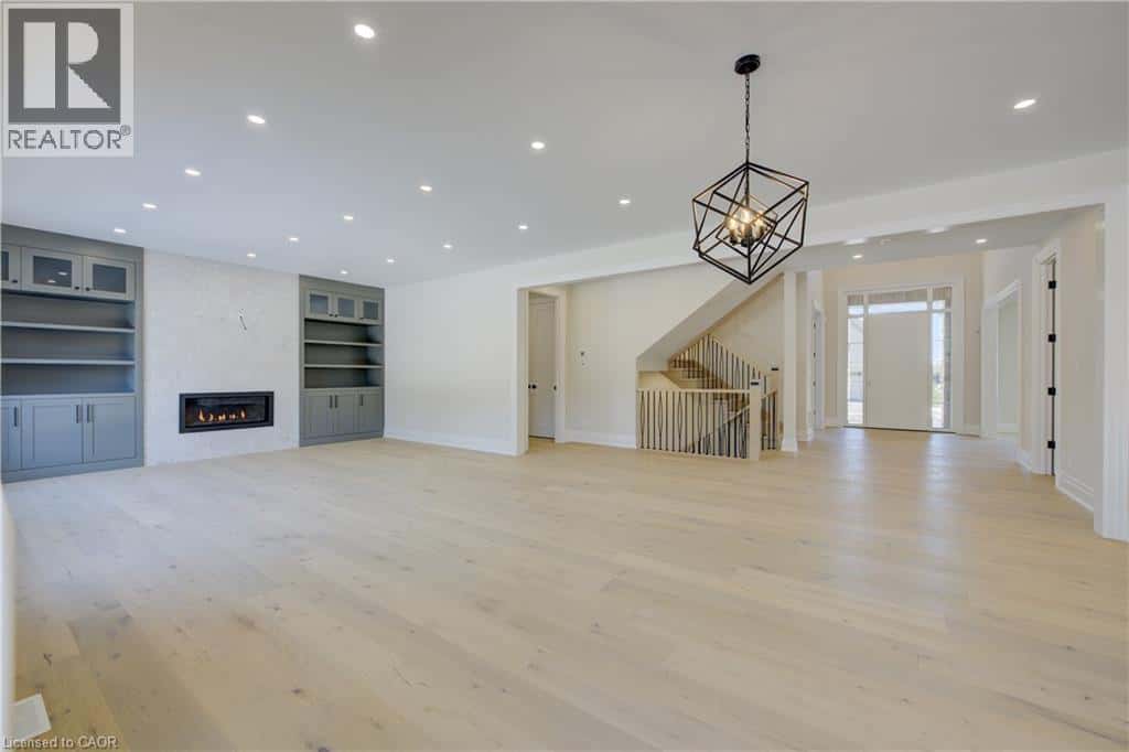 47 PIONEER RIDGE Drive — Kitchener, Ontario - Photo 5 of 50